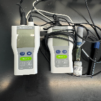 Mettler Toledo FiveGo pH and Conductivity Meters image 0